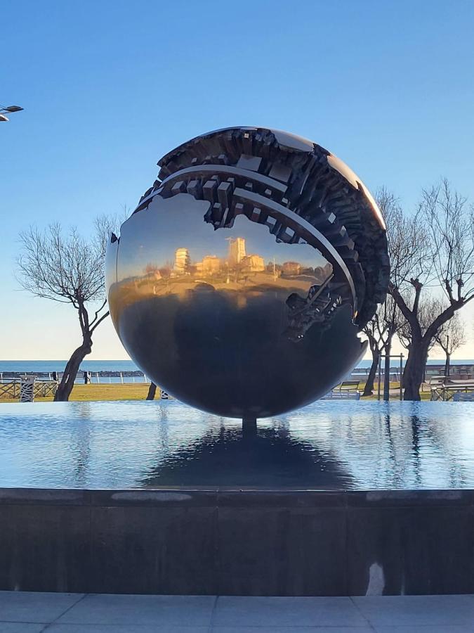 Hotel Metropol Пезаро Экстерьер фото