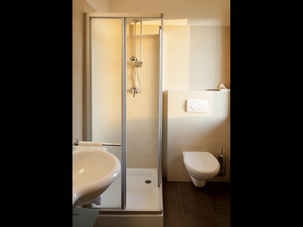 Hotel Metropol Пезаро Экстерьер фото